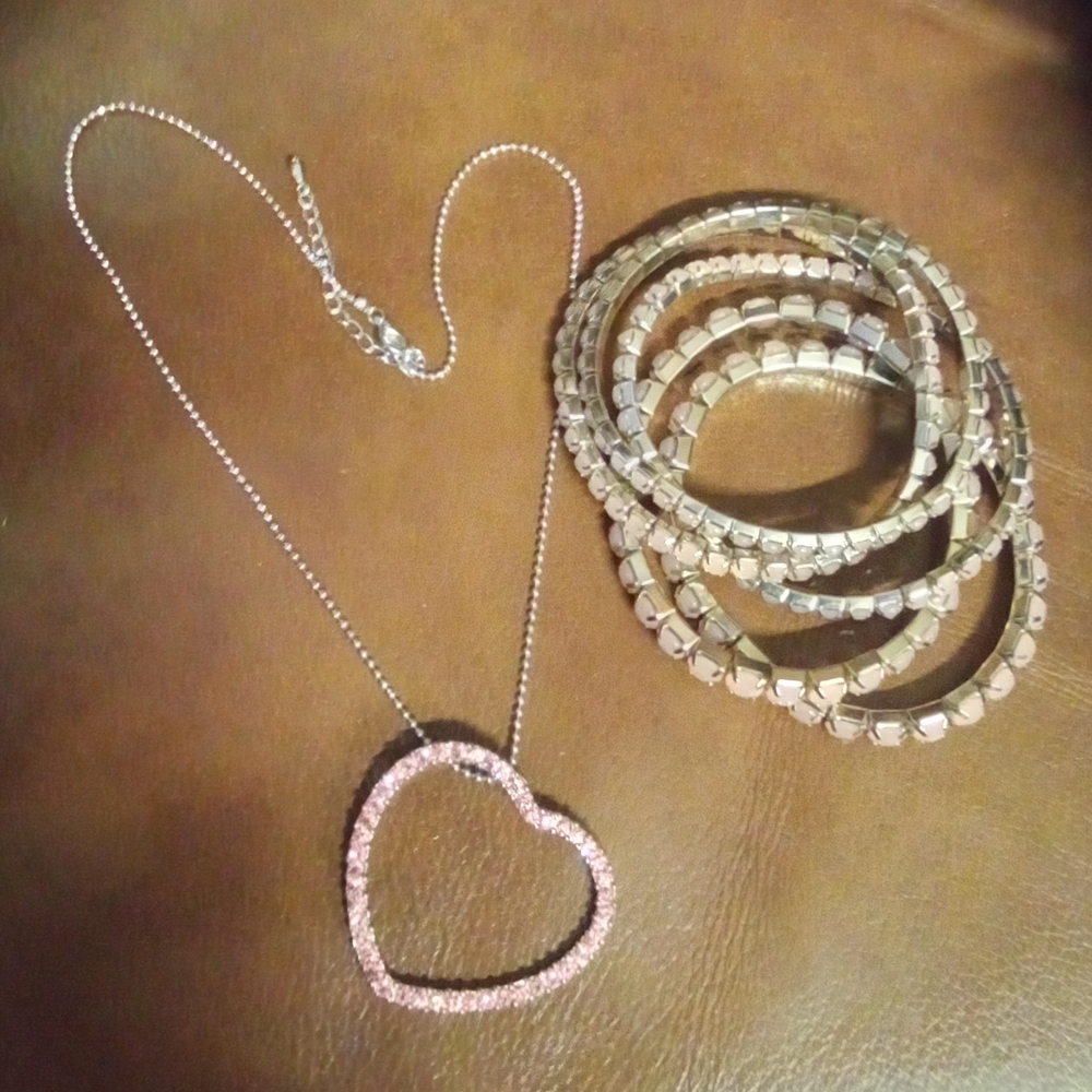 Cute Pink Heart Necklace and Bracelet Set